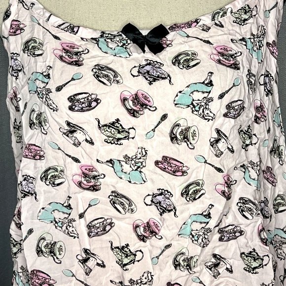 Disney Alice in Wonderland Tank Top Women's Size L - Picture 2 of 7